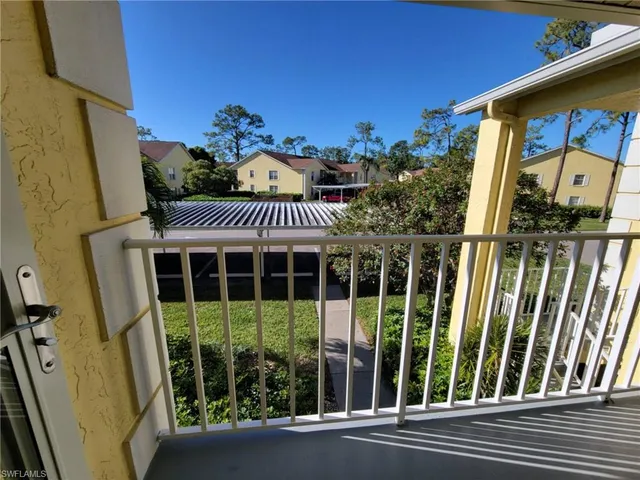 $234,900 | 2618 Kings Lake Boulevard, Unit 2202, Naples, FL 34112