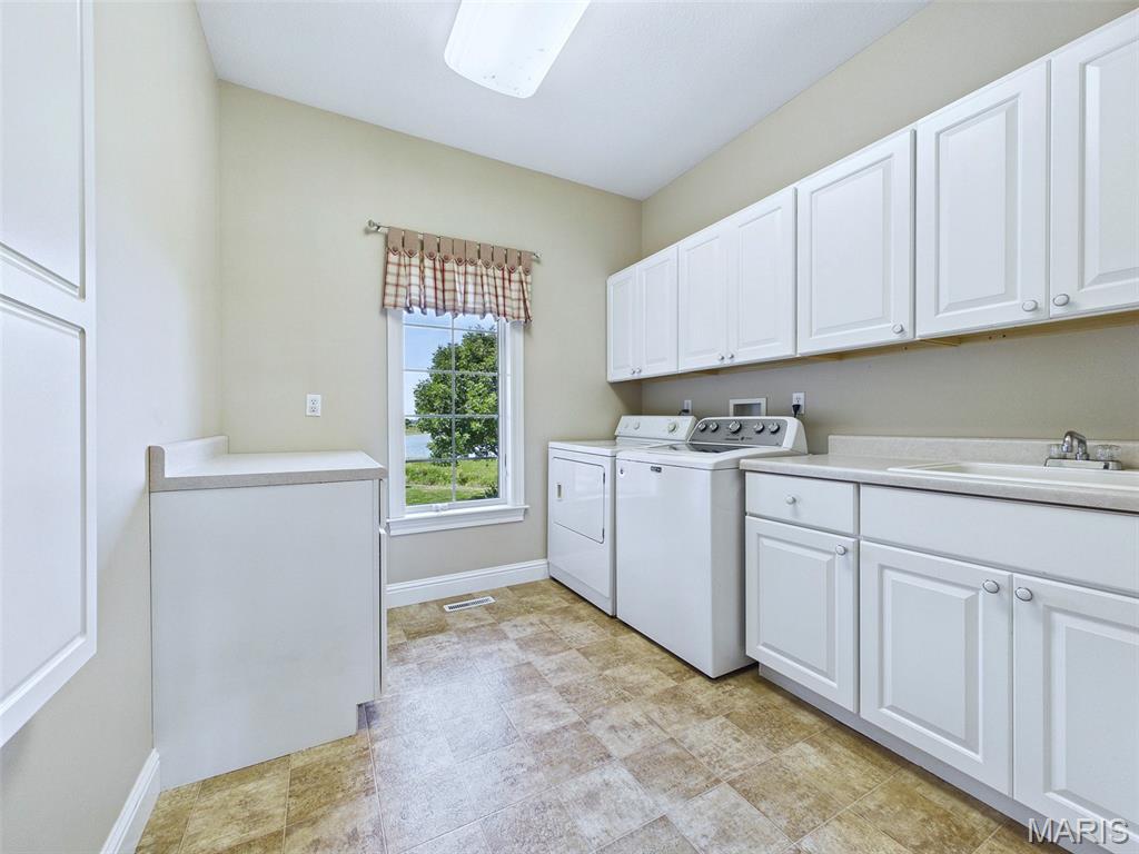 1751 Elizabeth Road Staunton, IL 62088 - Photo 38 of 67
