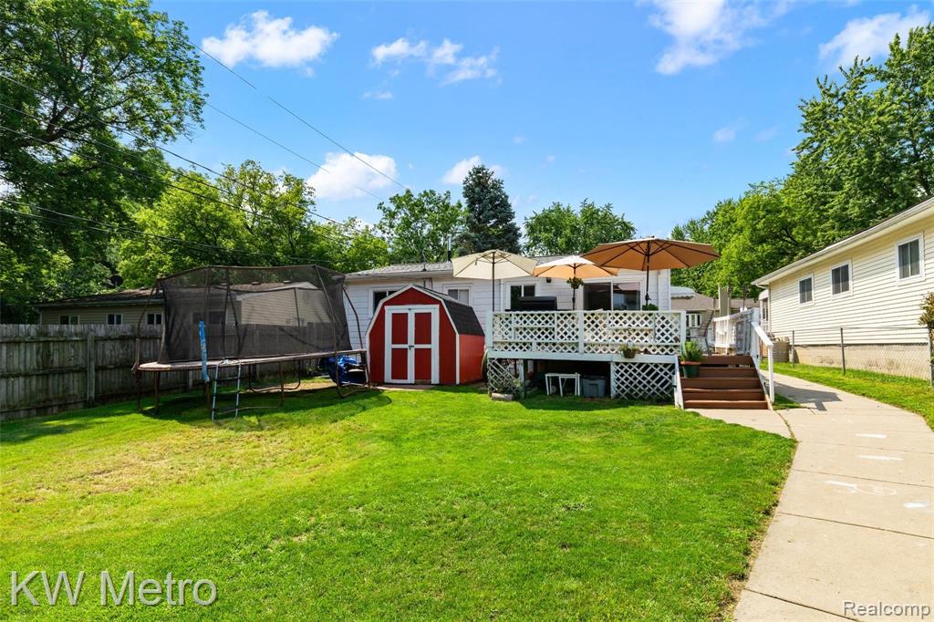 4090 Gleason Road Waterford, MI 48329 - Photo 20 of 21