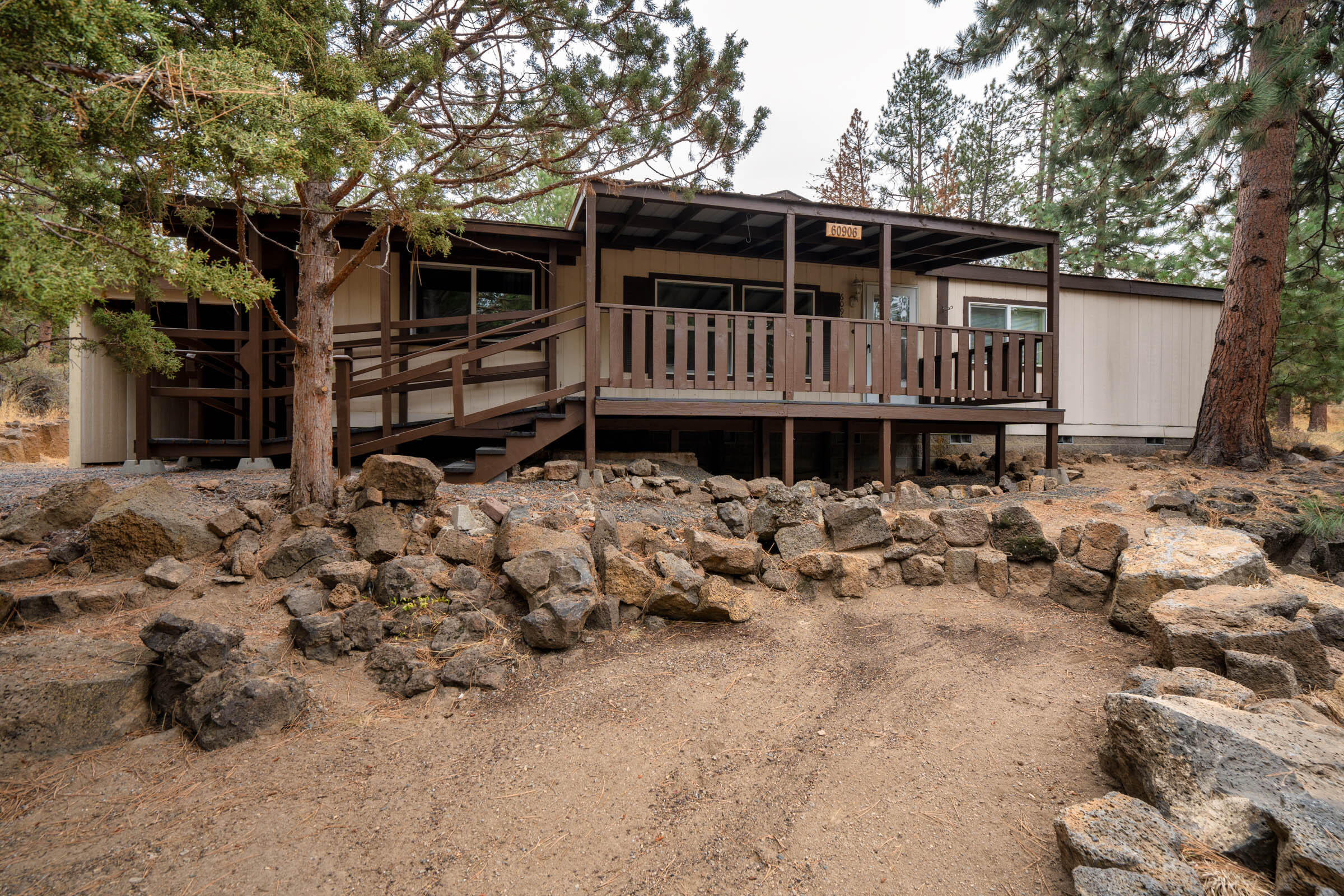 60906 Ridge Drive Bend, OR 97702 - Photo 5 of 53 104_60906 Ridge Dr_Pro Property Photos_B