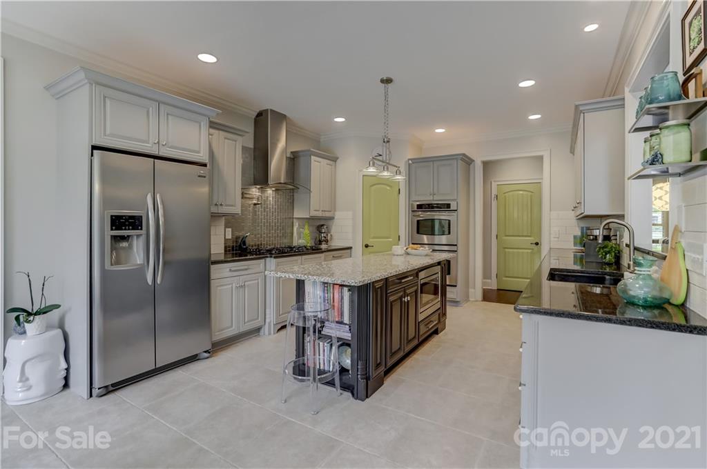 5308 Masons Ferry Road Lake Wylie, SC 29710 - Photo 11 of 48 Gallery Image 11