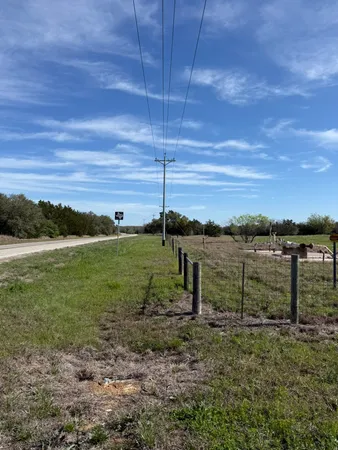 $2,190,898 | 3817 Fm 154, Muldoon, TX 78949