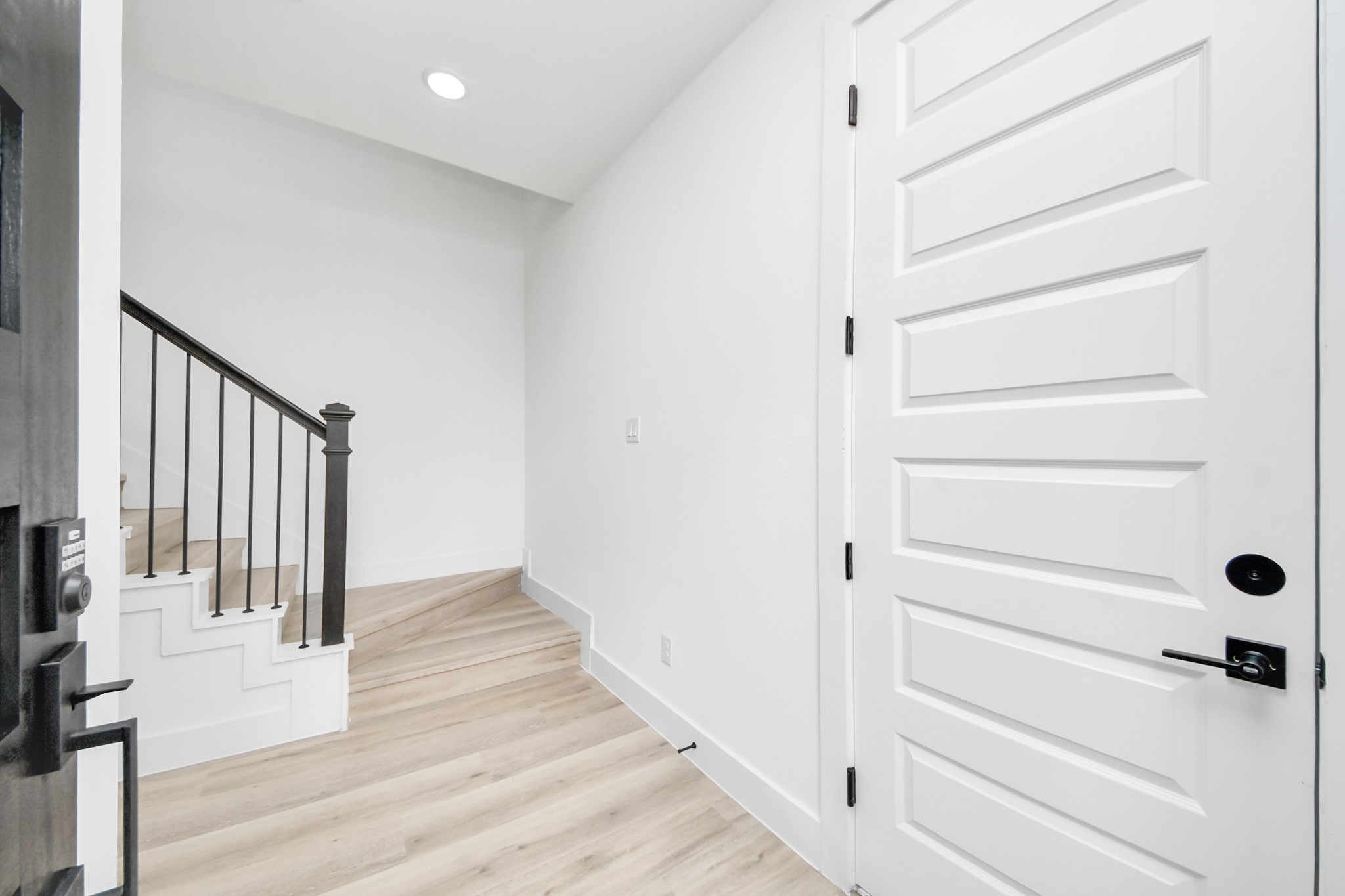 4410 Allen Street, Unit B Houston, TX 77007 - Photo 6 of 26 Gallery Image 6
