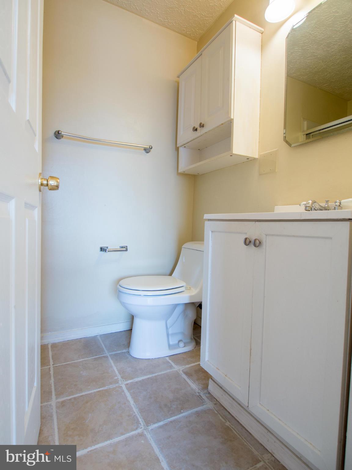 19525 Gunners Branch Road, Unit J Germantown, MD 20876 - Photo 8 of 14 Bath (Master)