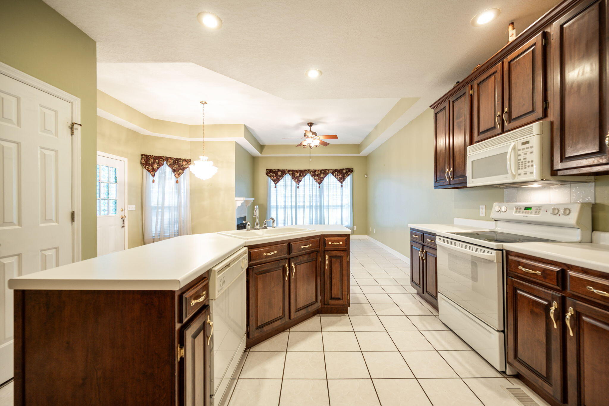 6823 Chiswick Drive Chattanooga, TN 37421 - Photo 21 of 40 14-web-or-mls-DSC_2333