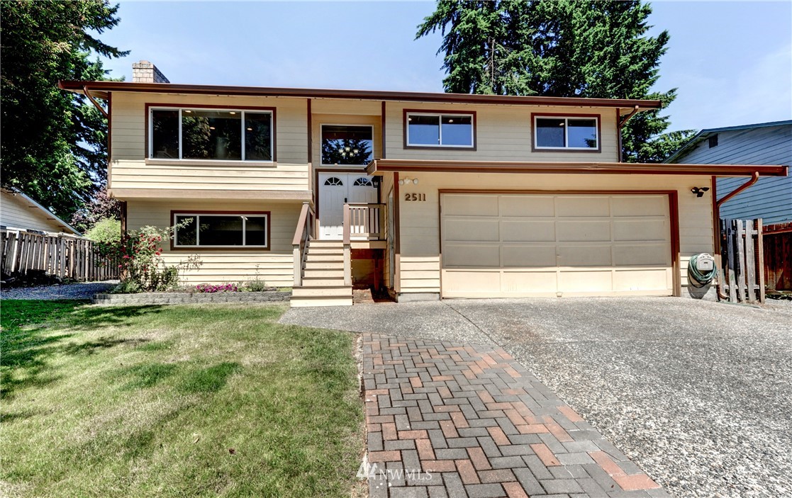 2511 Valley Cir Drive Bothell, WA 98012 - Photo 1 of 37 Gallery Image 1