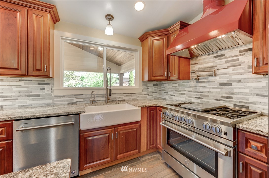 2511 Valley Cir Drive Bothell, WA 98012 - Photo 14 of 37 Gallery Image 14