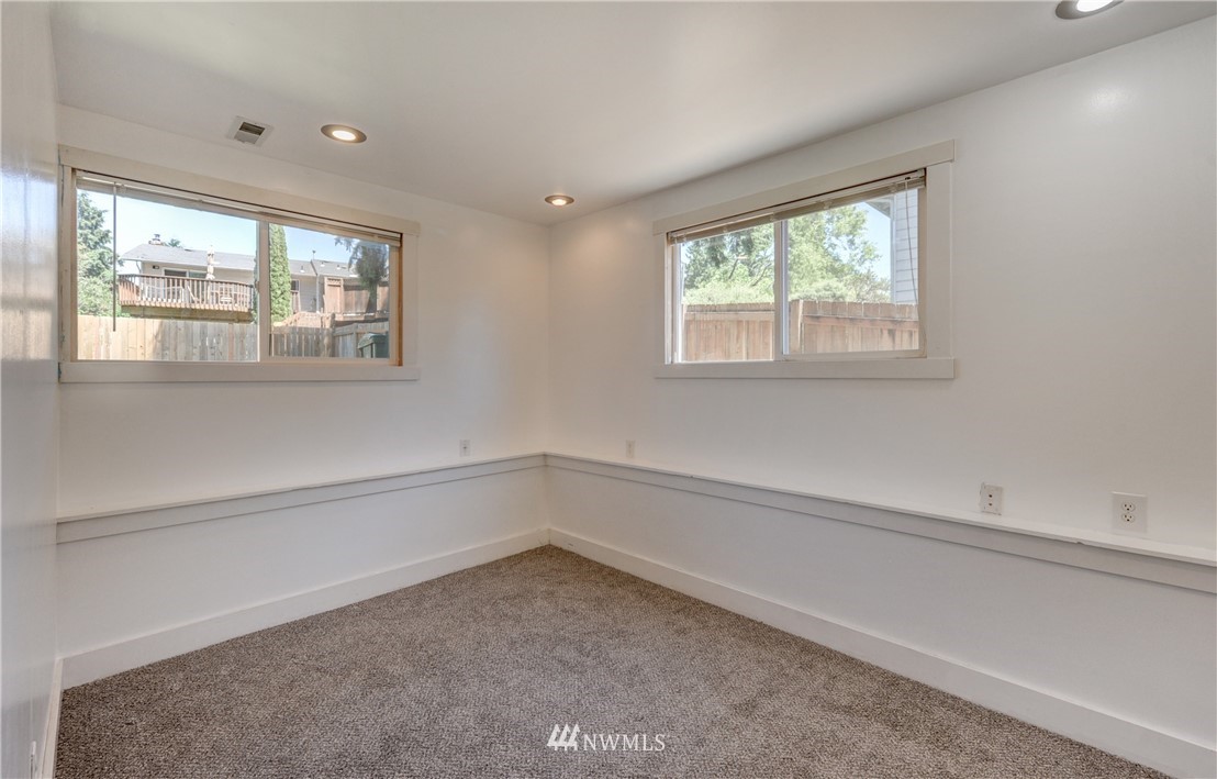 2511 Valley Cir Drive Bothell, WA 98012 - Photo 23 of 37 Gallery Image 23