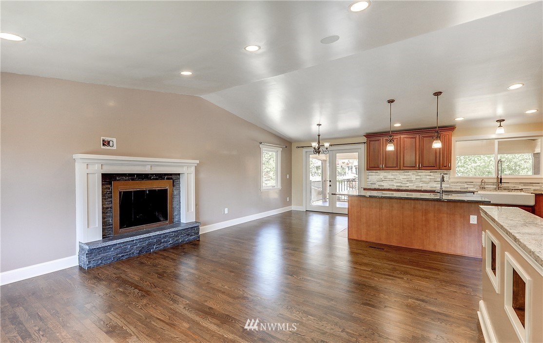 2511 Valley Cir Drive Bothell, WA 98012 - Photo 6 of 37 Gallery Image 6