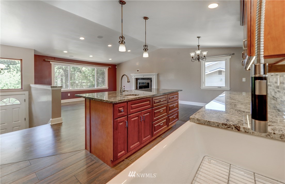 2511 Valley Cir Drive Bothell, WA 98012 - Photo 7 of 37 Gallery Image 7