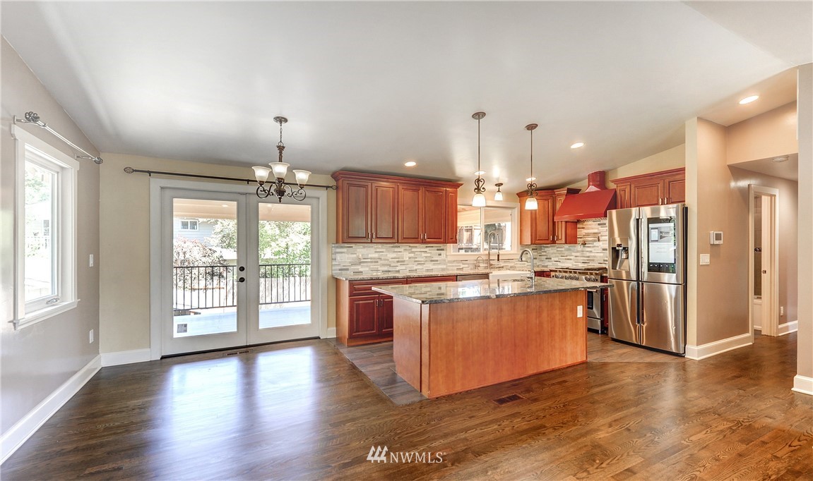 2511 Valley Cir Drive Bothell, WA 98012 - Photo 8 of 37 Gallery Image 8