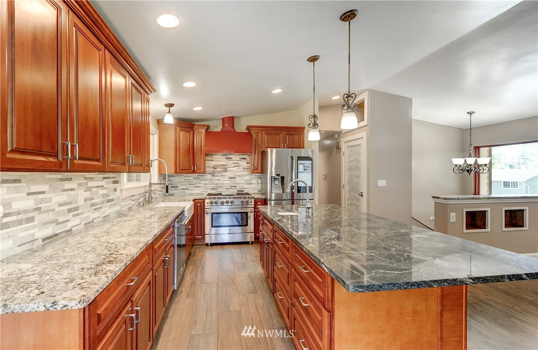 2511 Valley Cir Drive Bothell, WA 98012 - Photo 9 of 37 Gallery Image 9
