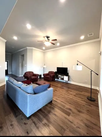 $2,590 | 5141 Maroon Creek Drive, Bryan, TX 77802