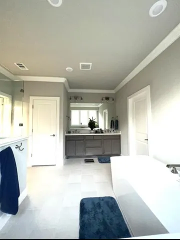 $2,800 | 5141 Maroon Creek Drive, Bryan, TX 77802