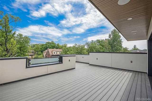 a view of a terrace with sky view