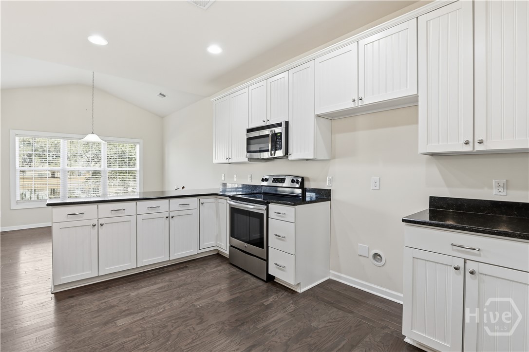 45 Belle Gate Court Pooler, GA 31322 - Photo 15 of 34 Kitchen