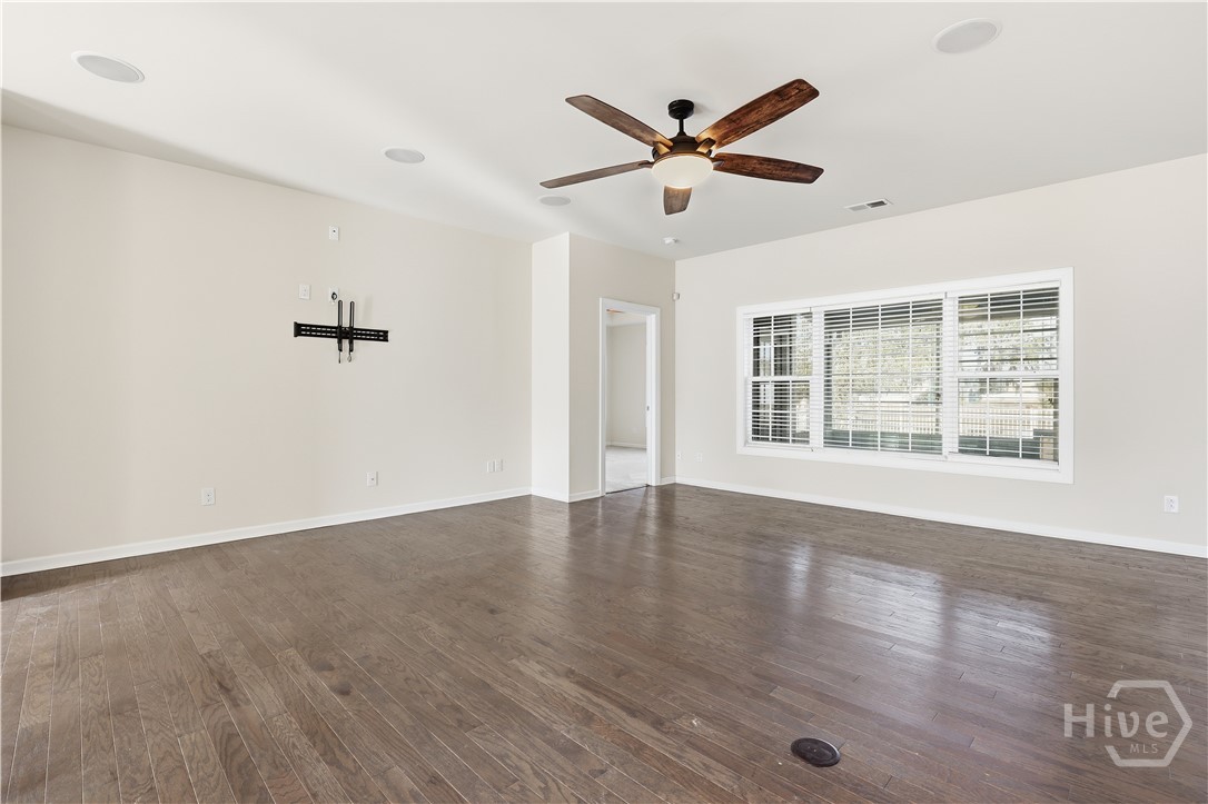 45 Belle Gate Court Pooler, GA 31322 - Photo 9 of 34 Living Room