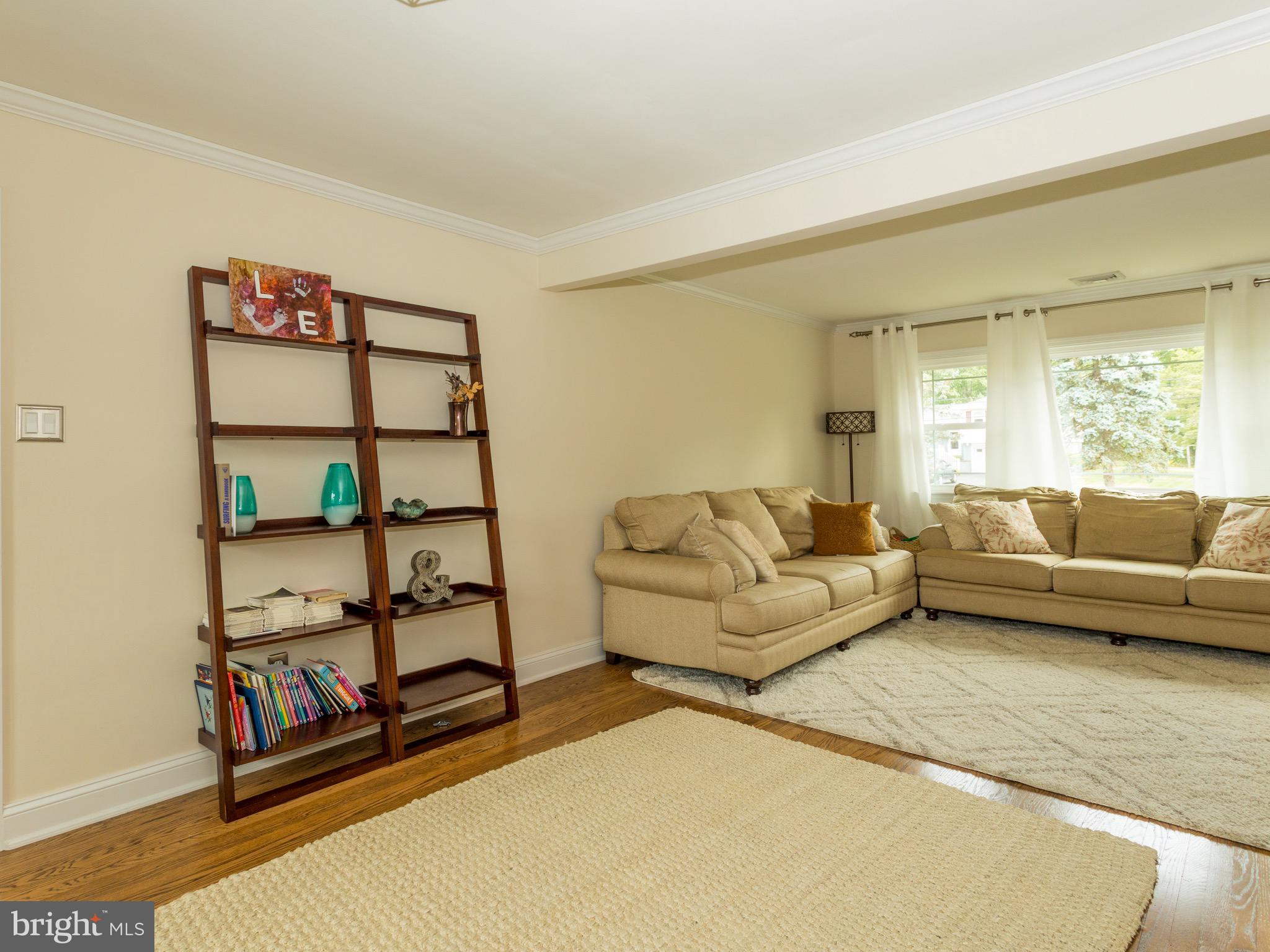 214 Moyer Road Chalfont, PA 18914 - Photo 8 of 54 Living Room/dining Room