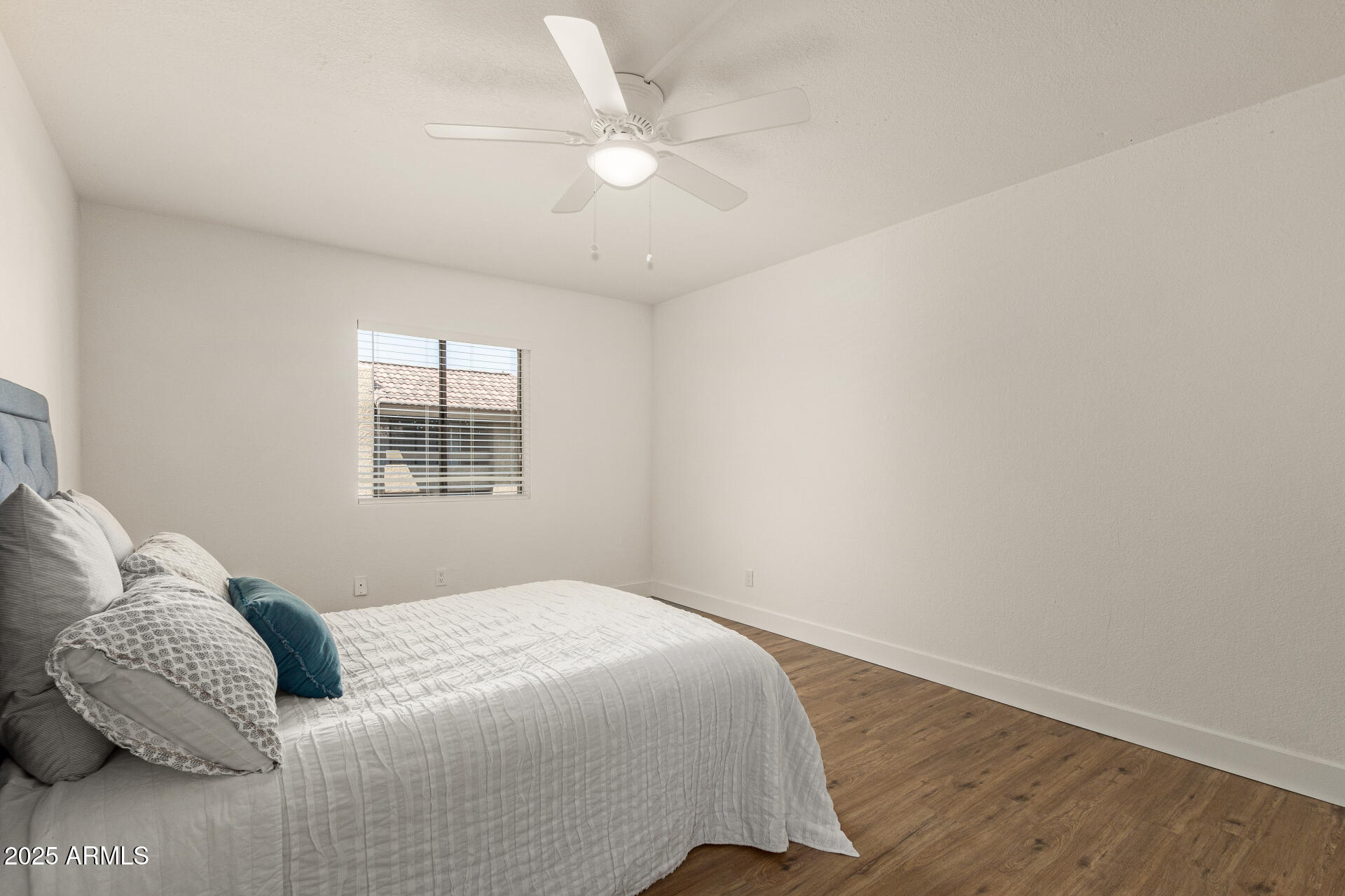 3825 East Camelback Road, Unit 234 Phoenix, AZ 85018 - Photo 16 of 42 Primary Bedroom
