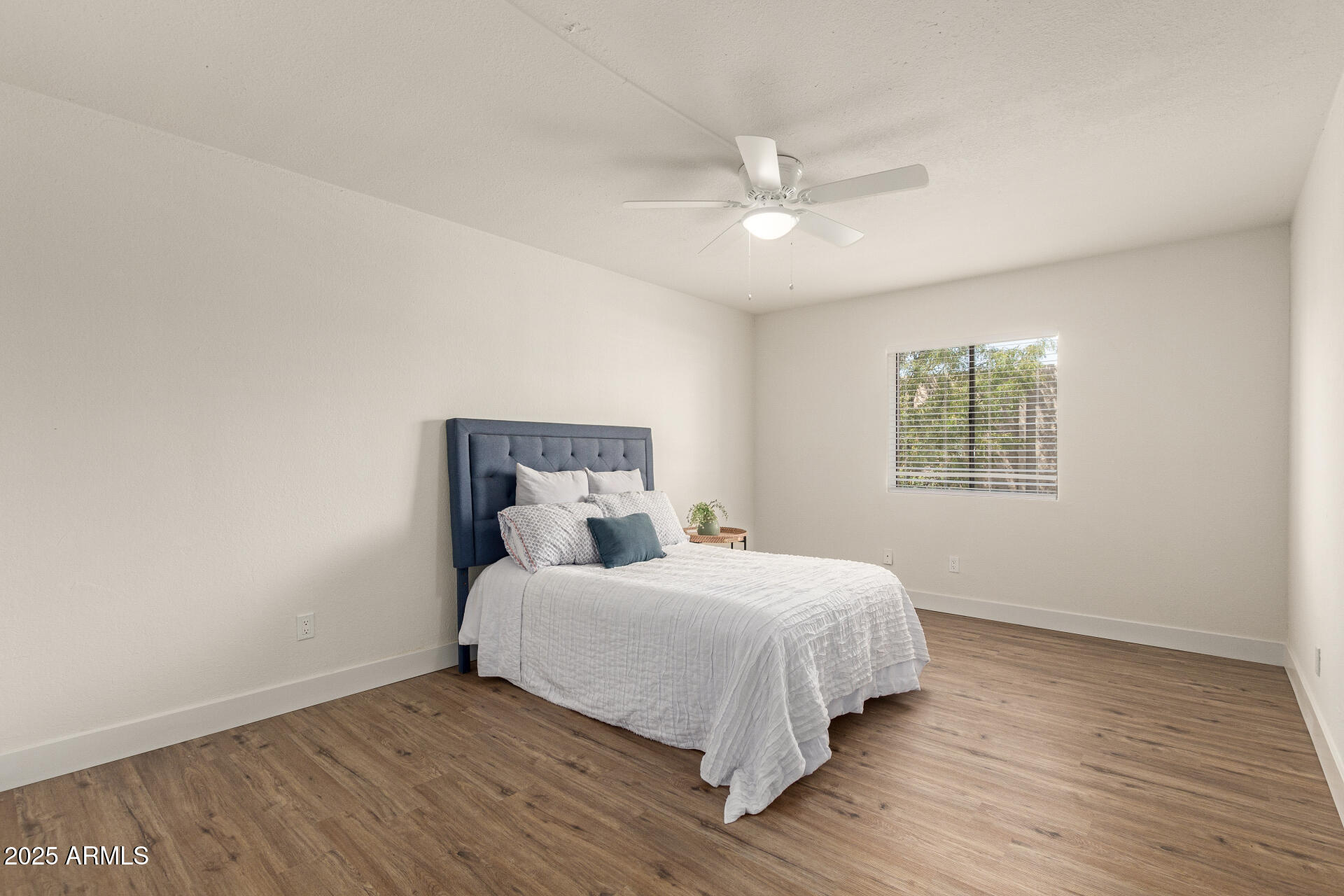 3825 East Camelback Road, Unit 234 Phoenix, AZ 85018 - Photo 17 of 42 Primary Bedroom