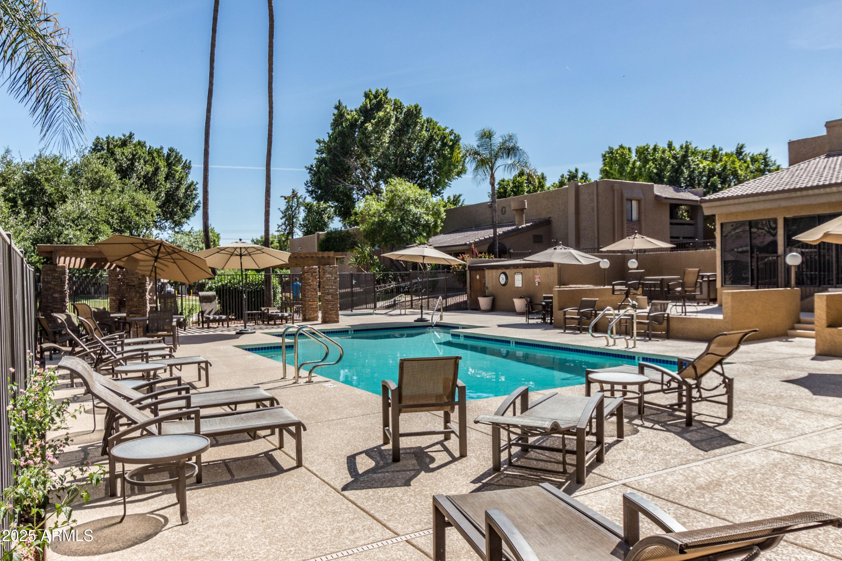 3825 East Camelback Road, Unit 234 Phoenix, AZ 85018 - Photo 28 of 42 Pool