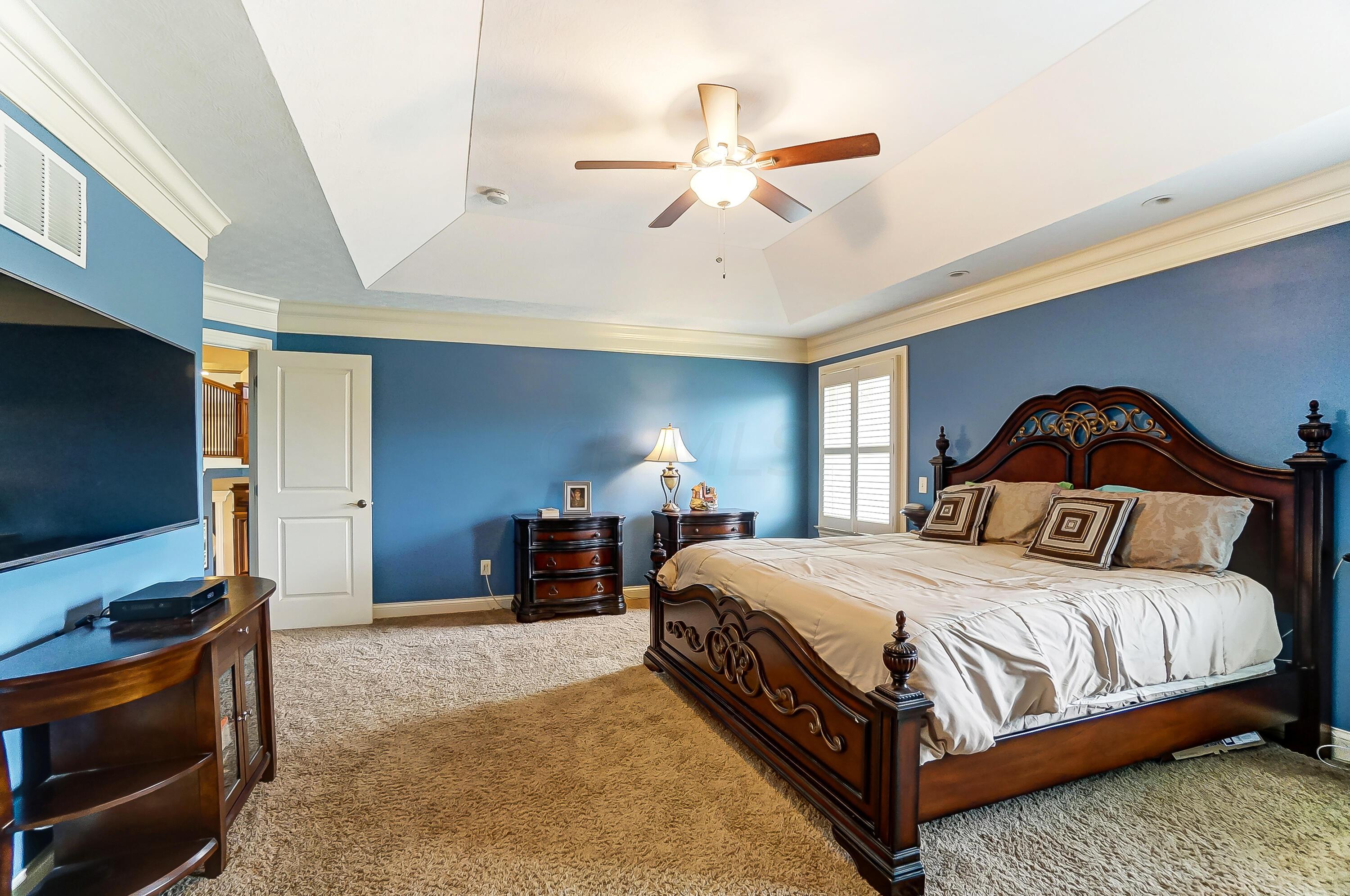 5292 Summer Ridge Lane Galena, OH 43021 - Photo 24 of 46 Large and Lovely Owners Suite