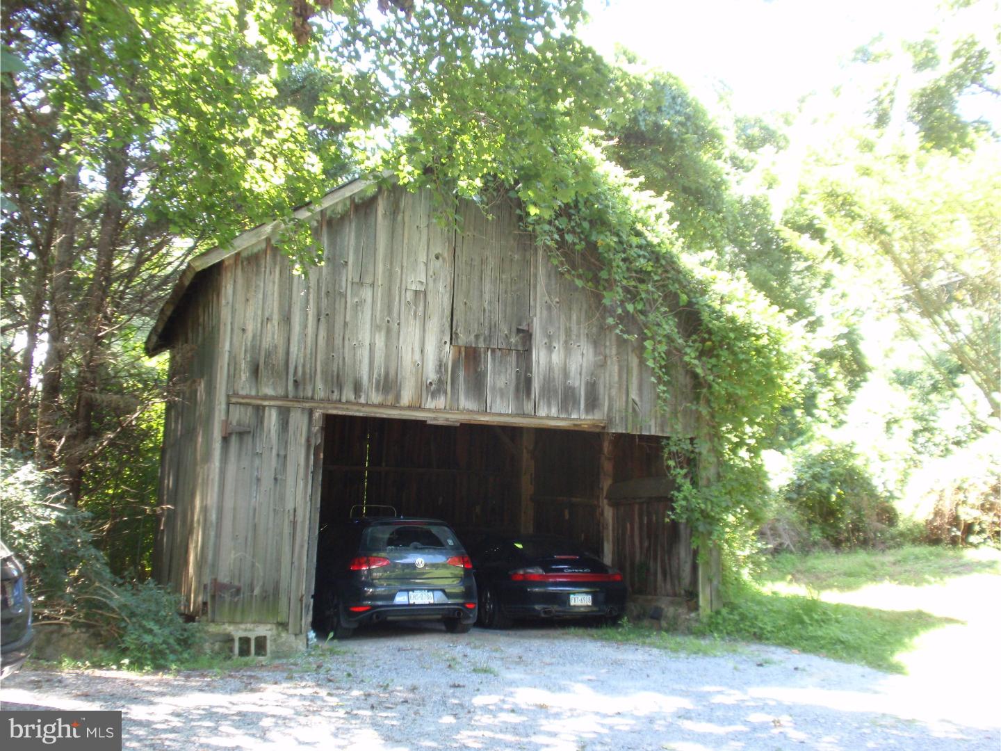 10 Hillendale Road Chadds Ford, PA 19317 - Photo 24 of 25 Garage