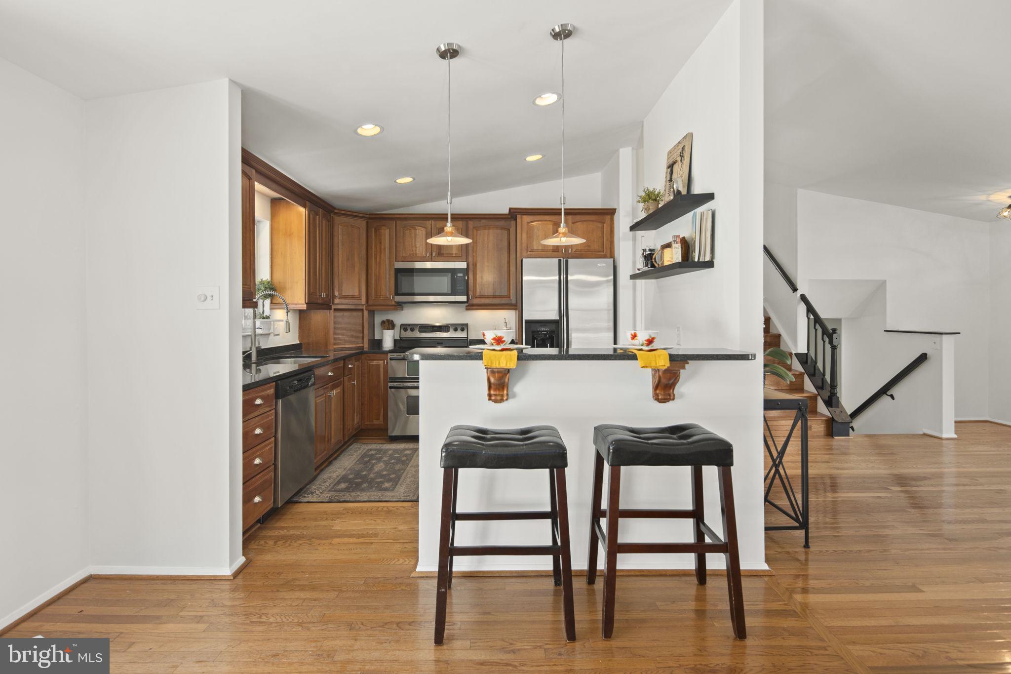 8472 Falling Leaf Road Springfield, VA 22153 - Photo 16 of 55