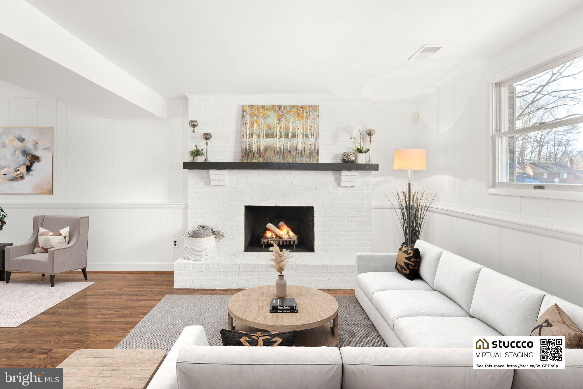 8472 Falling Leaf Road Springfield, VA 22153 - Photo 21 of 55 Family room / wood fireplace