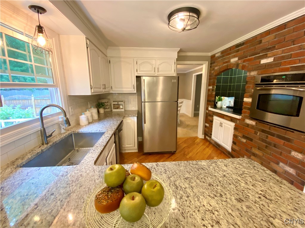 5009 Falling Leaf Trail Clay, NY 13212 - Photo 20 of 46