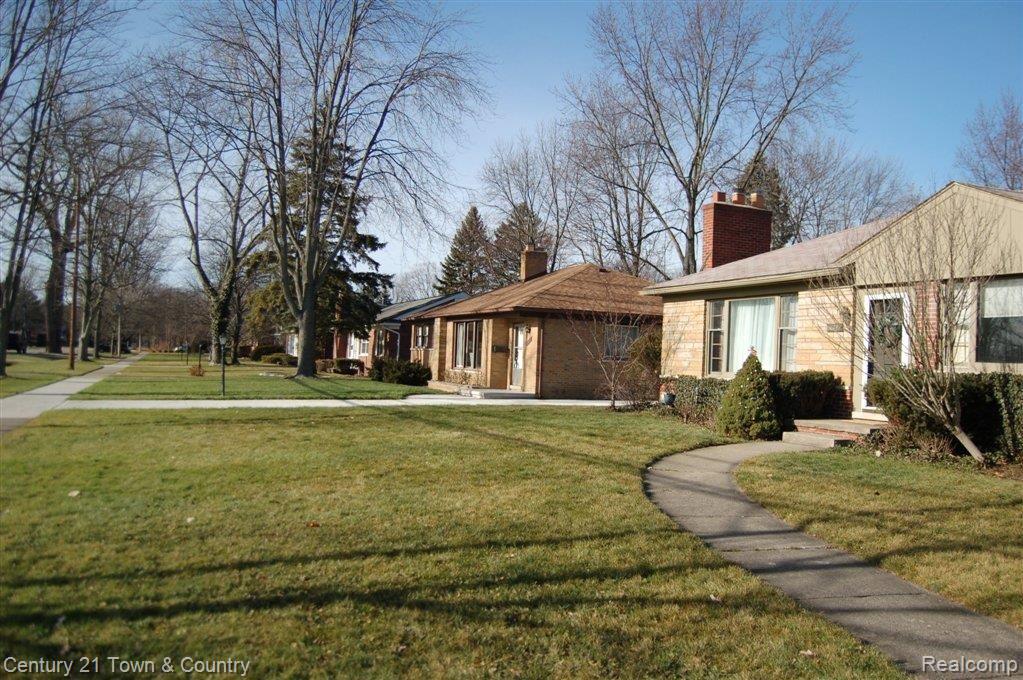 18882 Beverly Road Franklin, MI 48025 - Photo 24 of 25 Street View