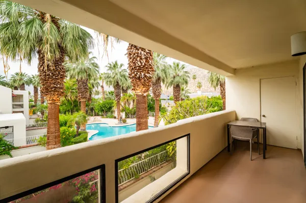 $459,000 | 255 East Avenida Granada, Unit 322, Palm Springs, CA 92264