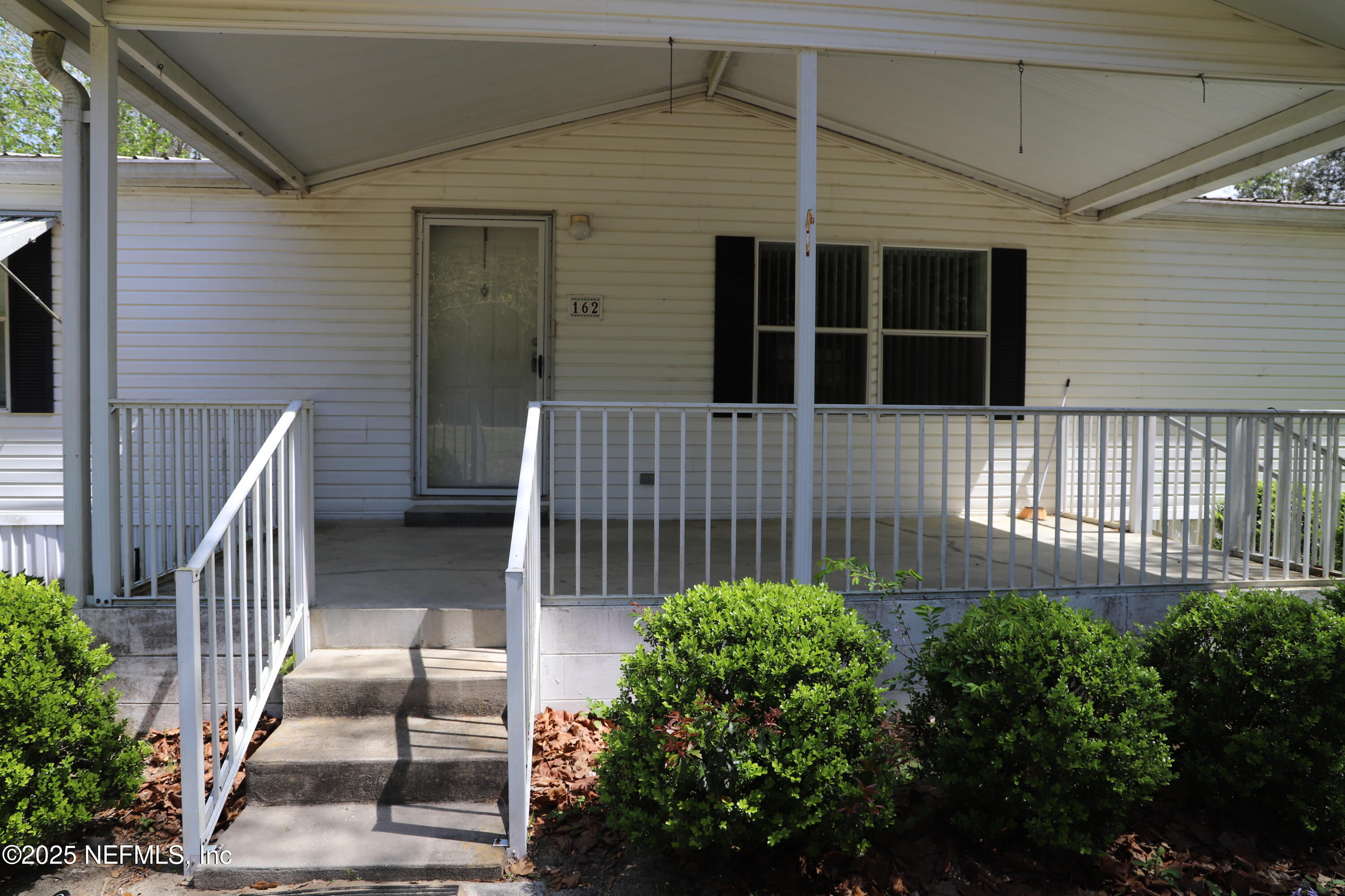 162 Tanner Road Florahome, FL 32140 - Photo 6 of 28 IMG_3736