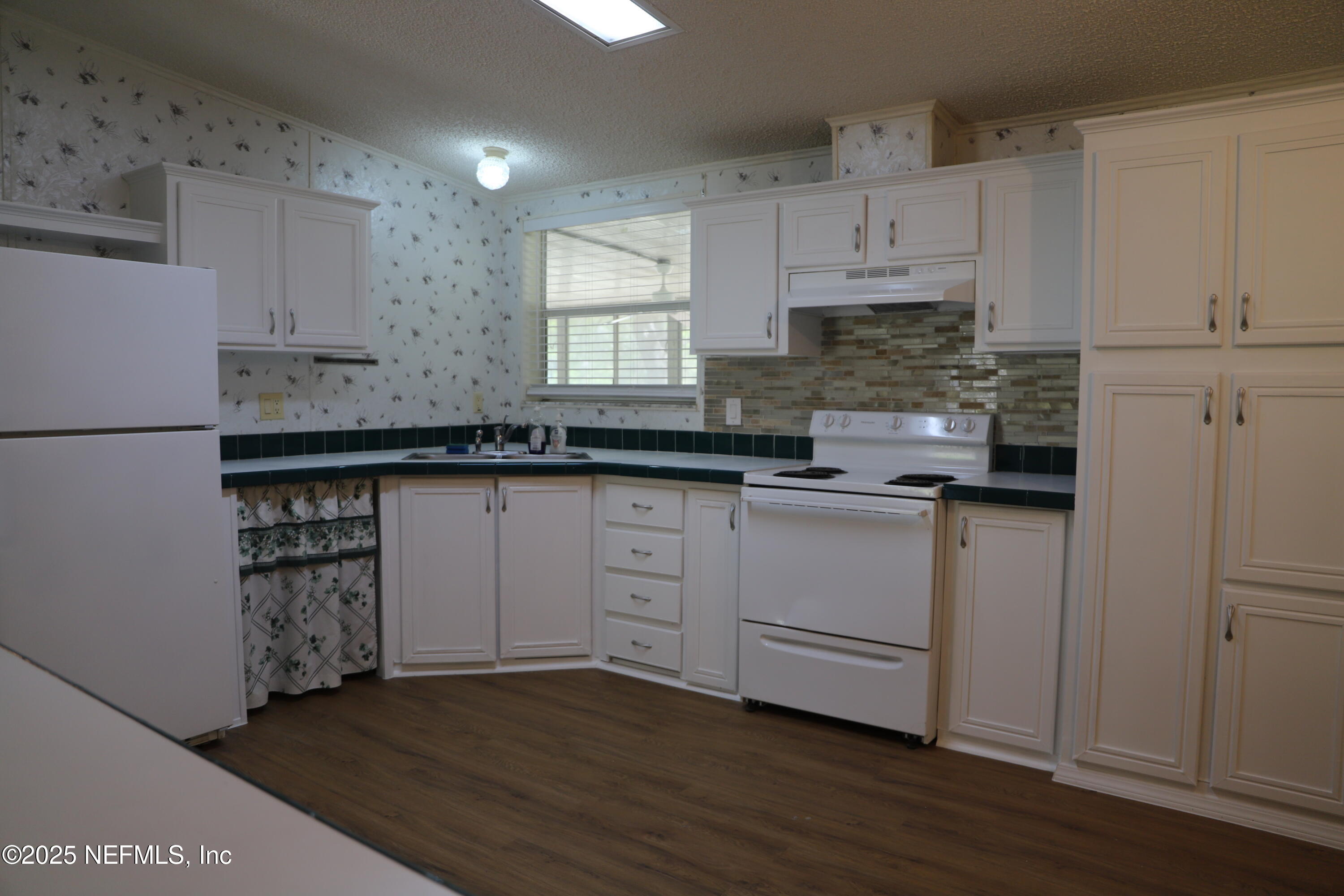 162 Tanner Road Florahome, FL 32140 - Photo 8 of 28 IMG_3715