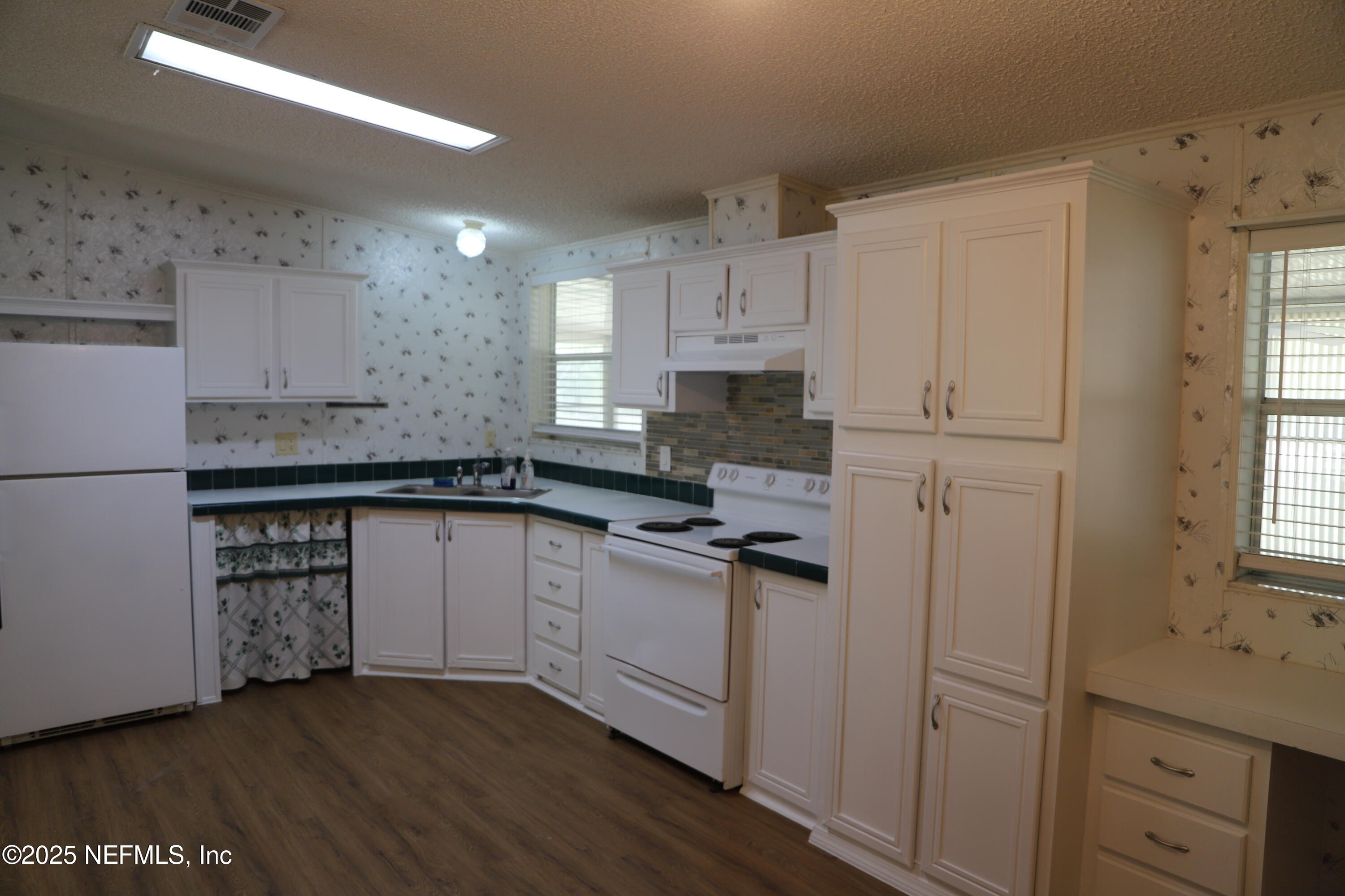 162 Tanner Road Florahome, FL 32140 - Photo 9 of 28 IMG_3718