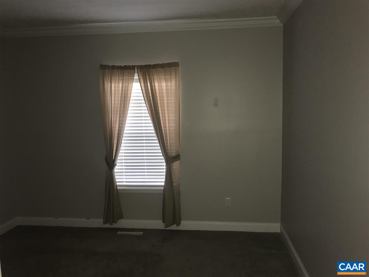 294 Chopping Road Mineral, VA 23117 - Photo 17 of 32 an empty room with windows