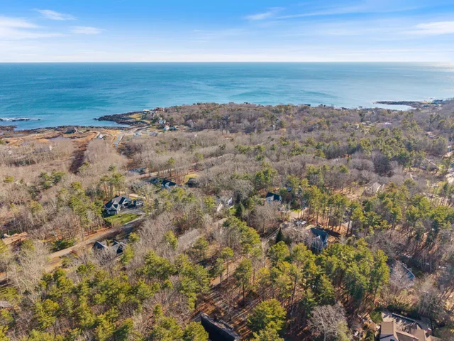 $739,000 | 16 Passaic Road, York, ME 03902