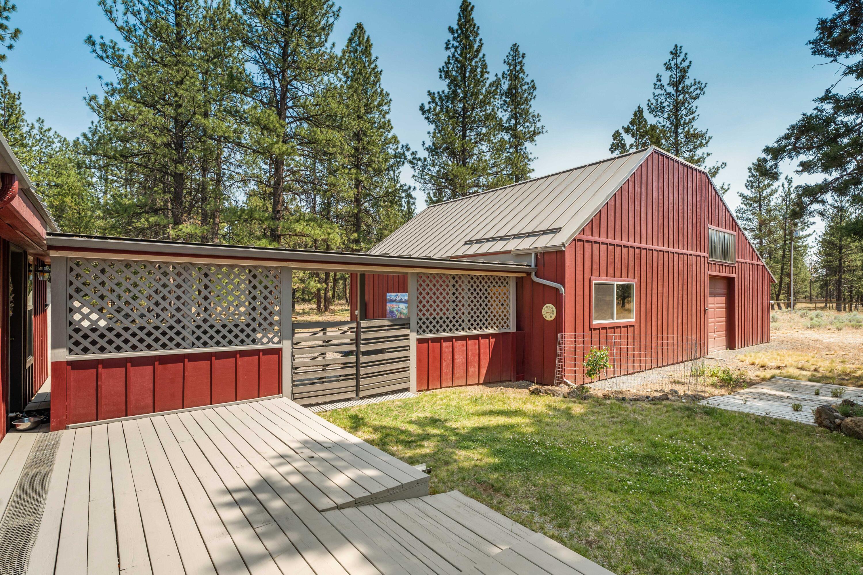 69480 Crooked Horseshoe Road Sisters, OR 97759 - Photo 27 of 35 28