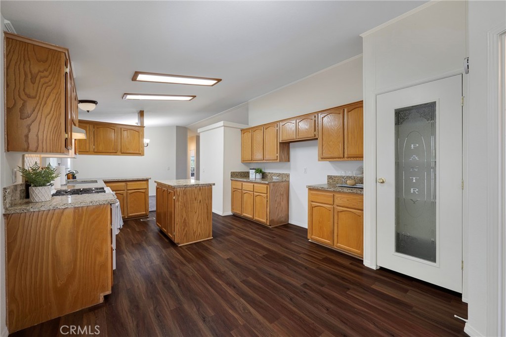 300 North Rampart Street, Unit 197 Orange, CA 92868 - Photo 17 of 51