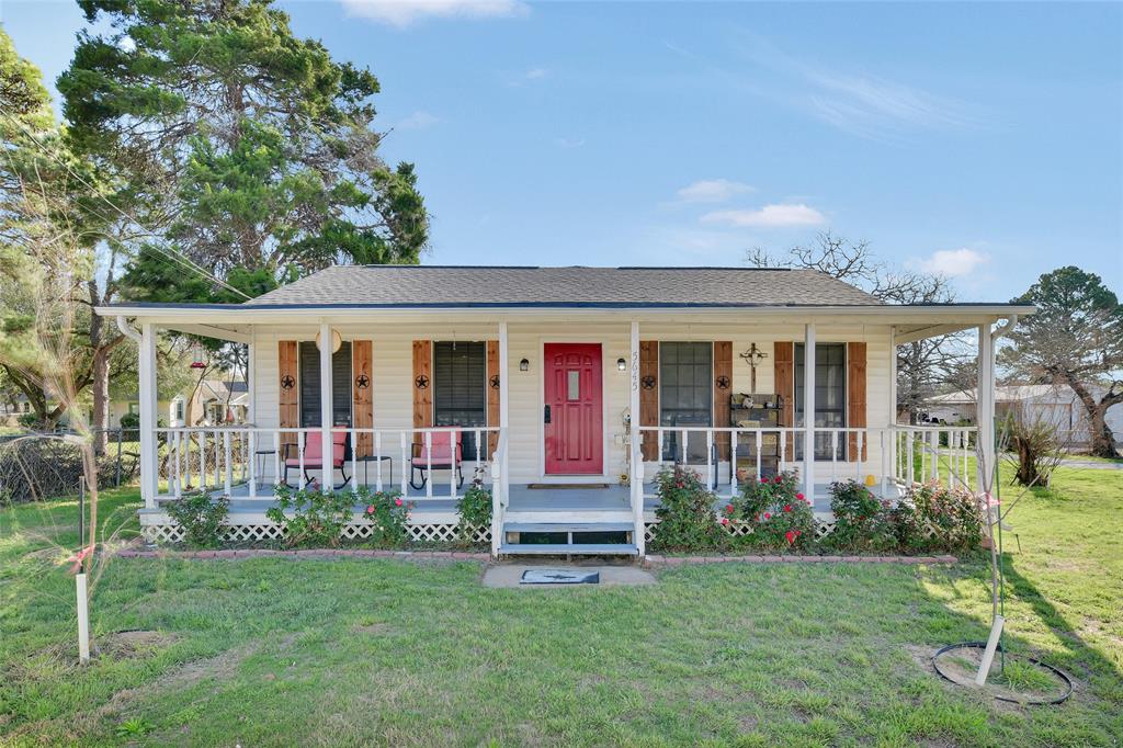 5645 Banks Road Fort Worth, TX 76140 - Photo 1 of 1 front view of a house with a yard