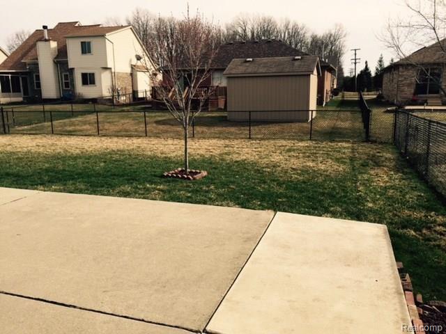 28364 Lange Road New Baltimore, MI 48047 - Photo 4 of 32 yard3.jpg