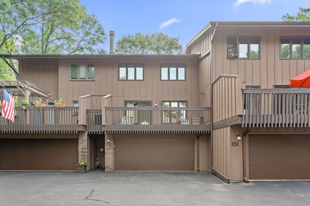 $299,000 | 2671 Sumac Ridge, White Bear Lake, MN 55110