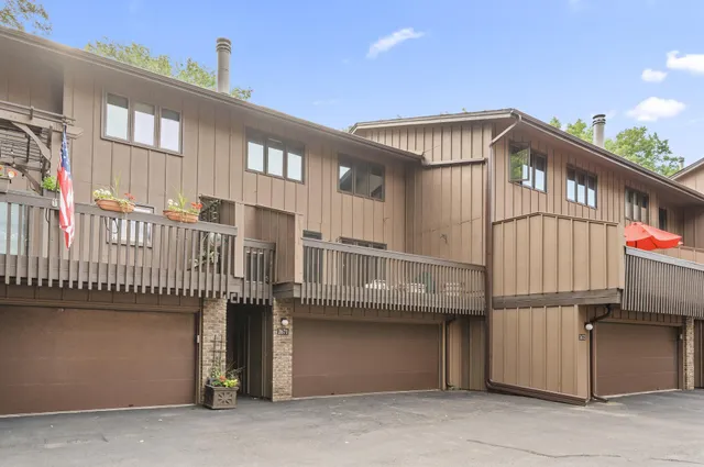 $299,000 | 2671 Sumac Ridge, White Bear Lake, MN 55110