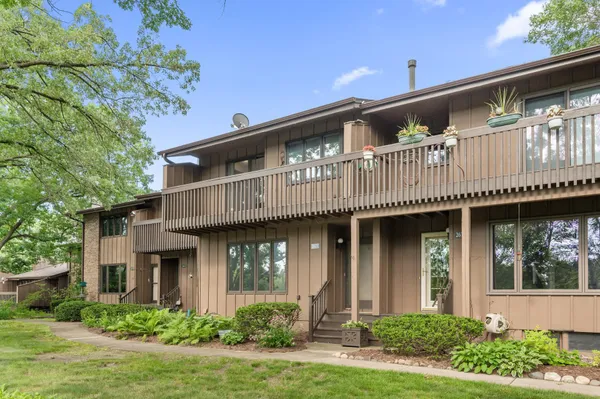 $299,000 | 2671 Sumac Ridge, White Bear Lake, MN 55110