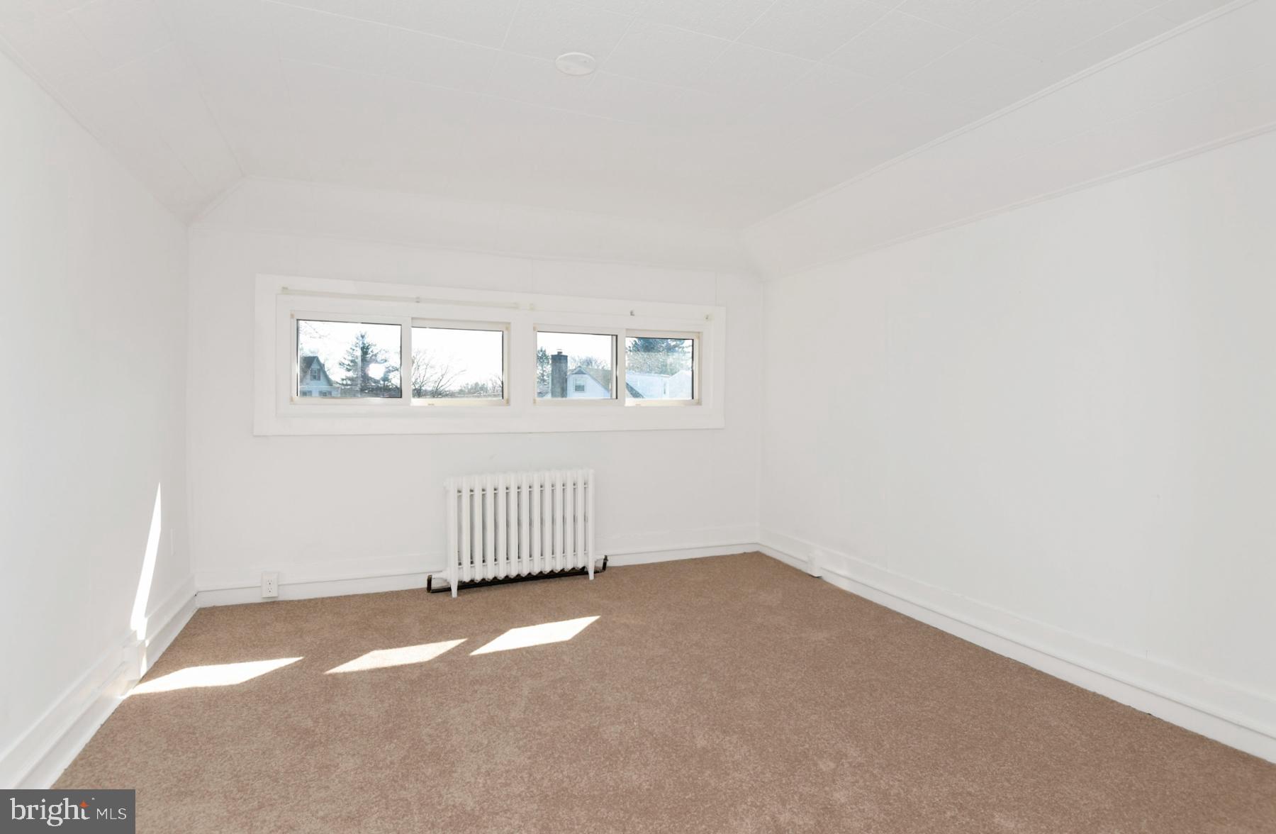 1740 Prospect Street Ewing, NJ 08638 - Photo 22 of 26 an empty room with a window