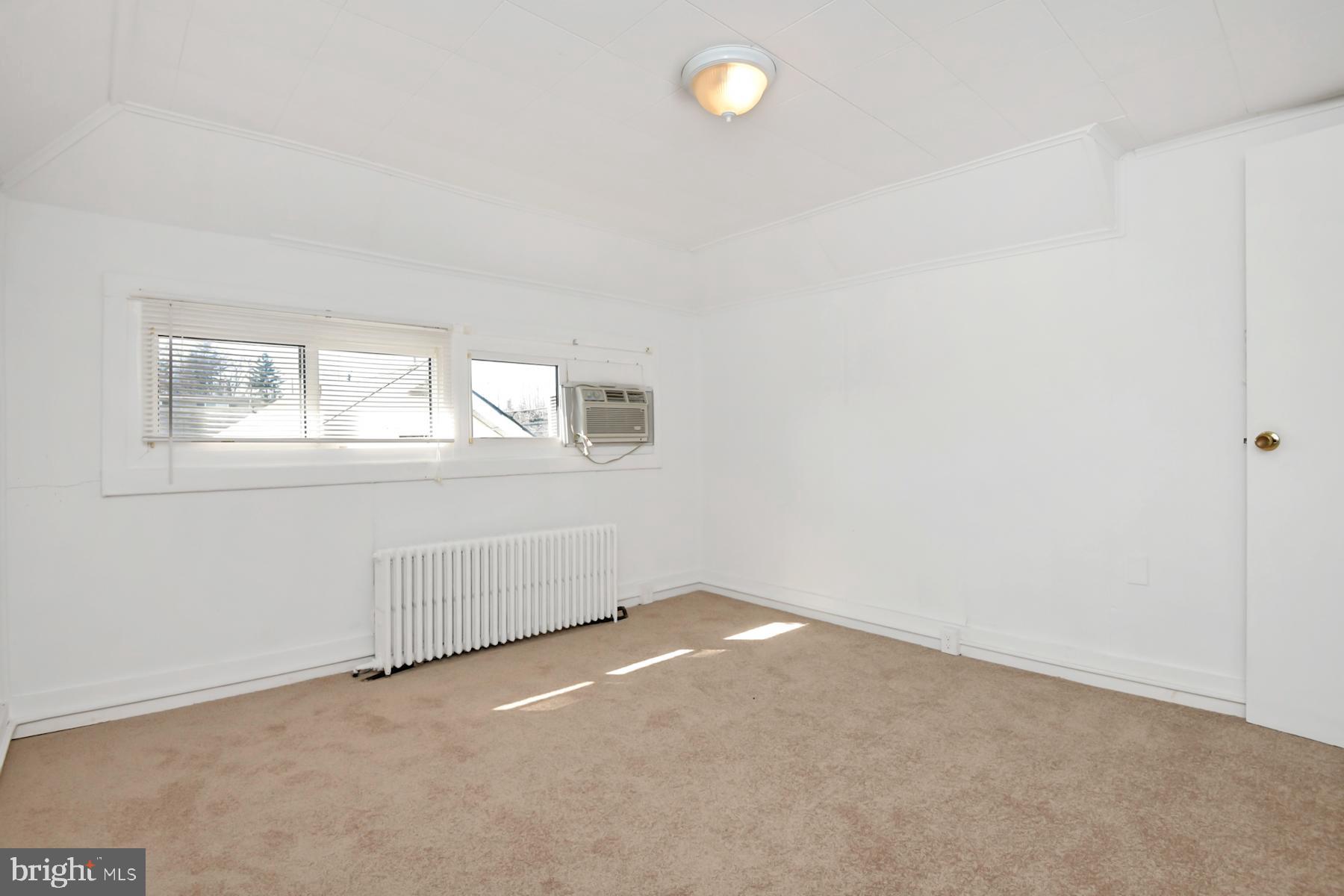 1740 Prospect Street Ewing, NJ 08638 - Photo 23 of 26 an empty room with windows