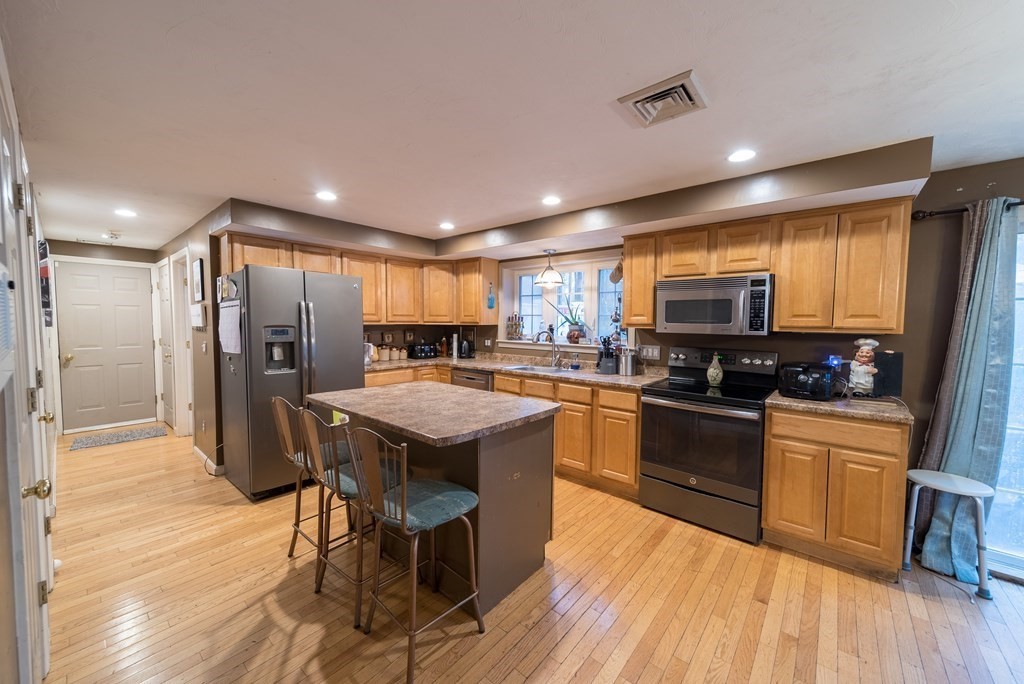 23 Swifts Beach Road Wareham, MA 02571 - Photo 4 of 30