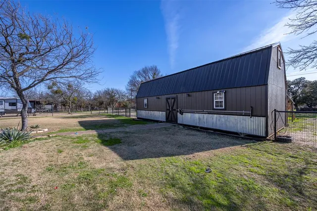 $579,000 | 407 Miramar Circle, Weatherford, TX 76085