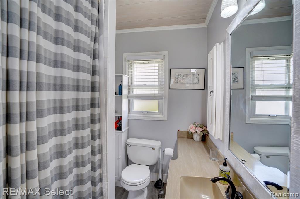 13447 Haddon Street Fenton, MI 48430 - Photo 23 of 30