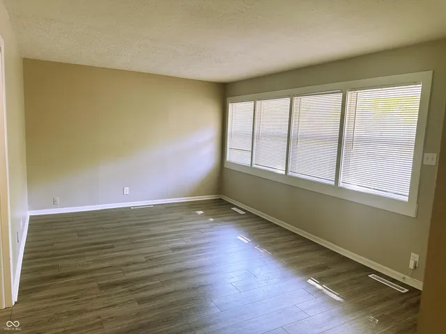 $174,900 | 6108 Roselawn Drive, Indianapolis, IN 46226